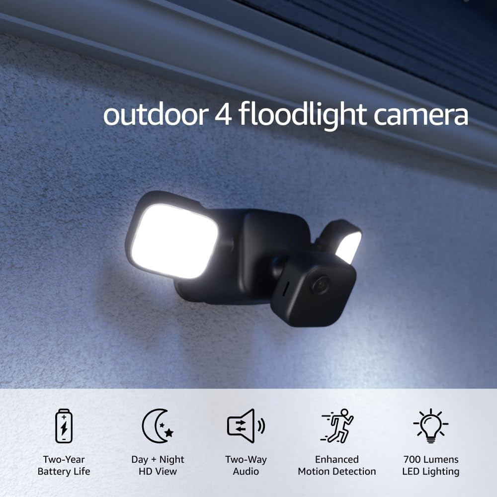 Outdoor 4 Floodlight Camera – Wire-free smart security camera